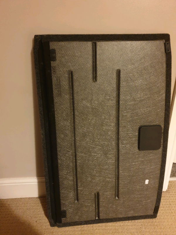 VW Polo Middle/Lower Shelf 