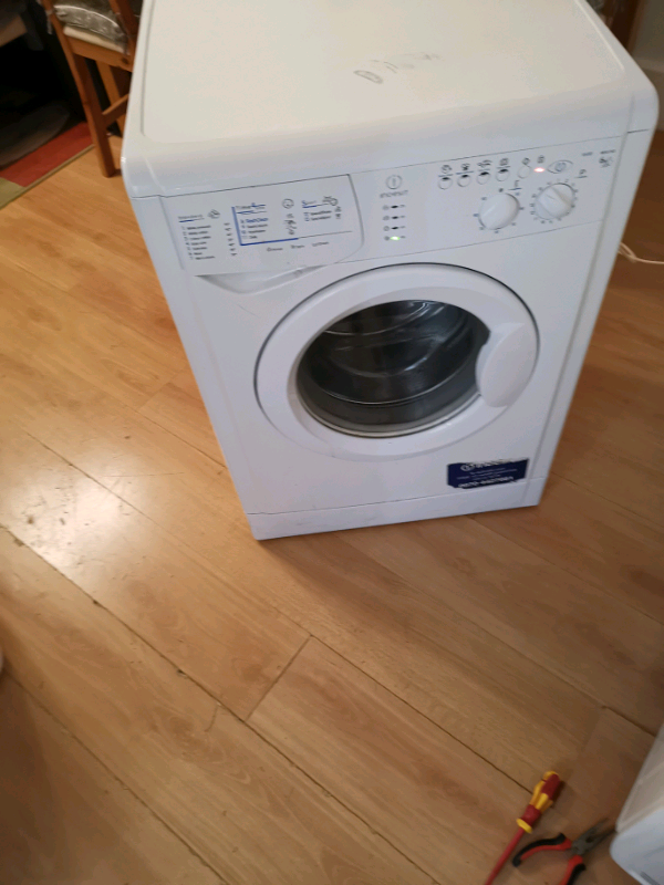 image for Washing machine Indesit 