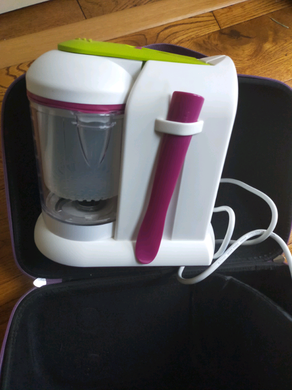 NEW. BEABA Babycook Solo Baby Food Processor With Carry Case.