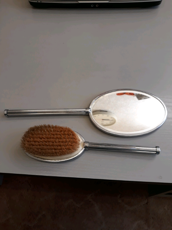 Dressing table set 