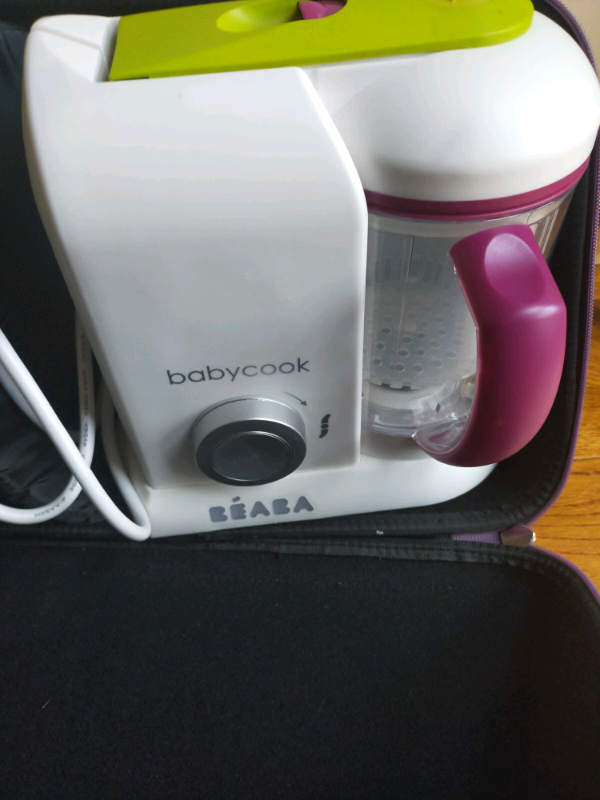 NEW. BEABA Babycook Solo Baby Food Processor With Carry Case.