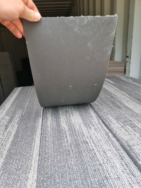 90 x GREY PATTERN CARPET TILE PLANKS £1.20 EACH