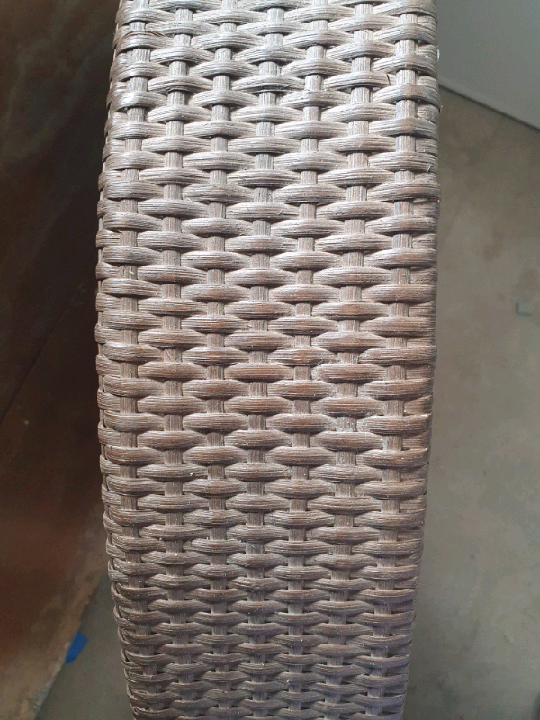  SOLID RATTAN ROUND MIRROR FOR £50