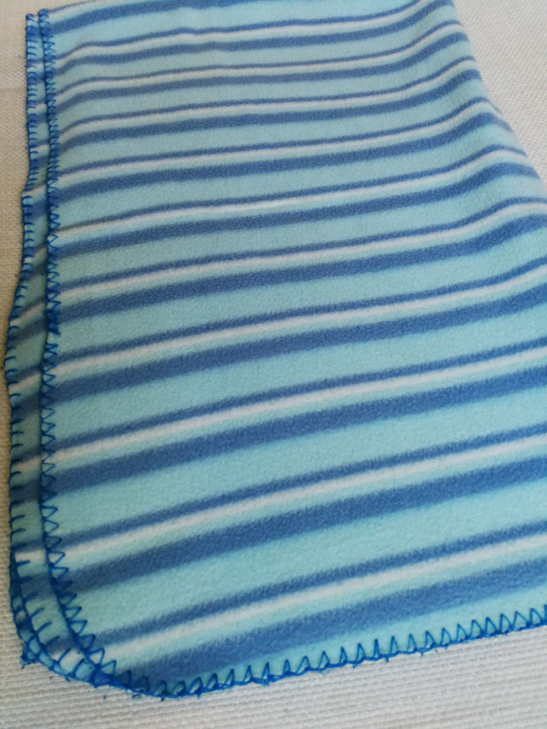 Blue striped soft warm throw 170cm x 130cm