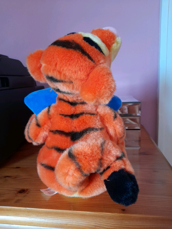 Disney tigger photo frame 10 inches high