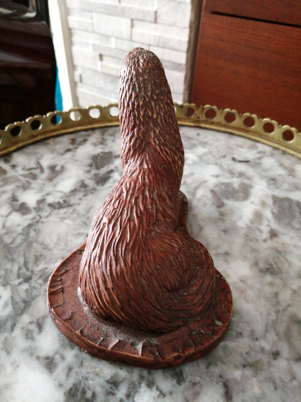Otter ornament 