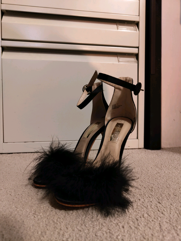 Never worn Primark black high heels with feather UK3 10cm high