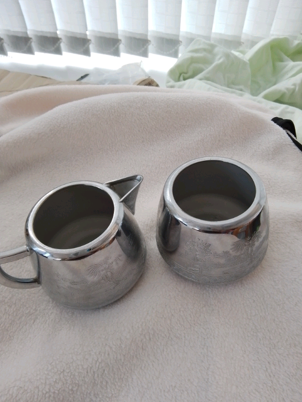 image for SUGAR BOWL,MILK JUG 
