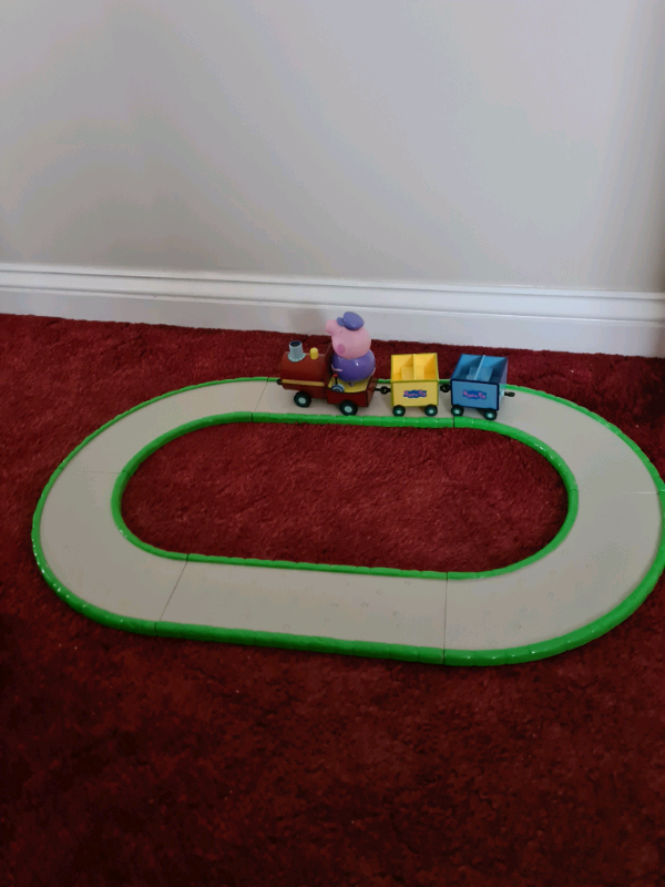 Peppa pig train and train line