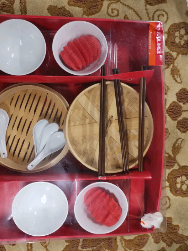Oriental dining set