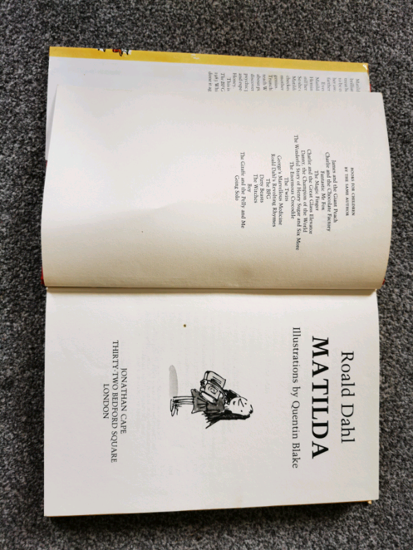 Roald Dahl - Matilda - First edition - Hard back. Very good condition.