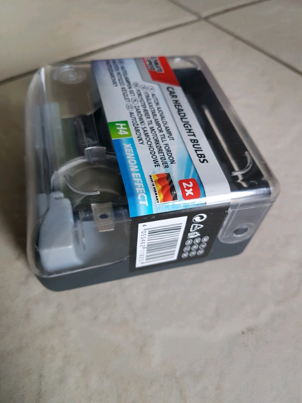 H4 bulbs set. New.