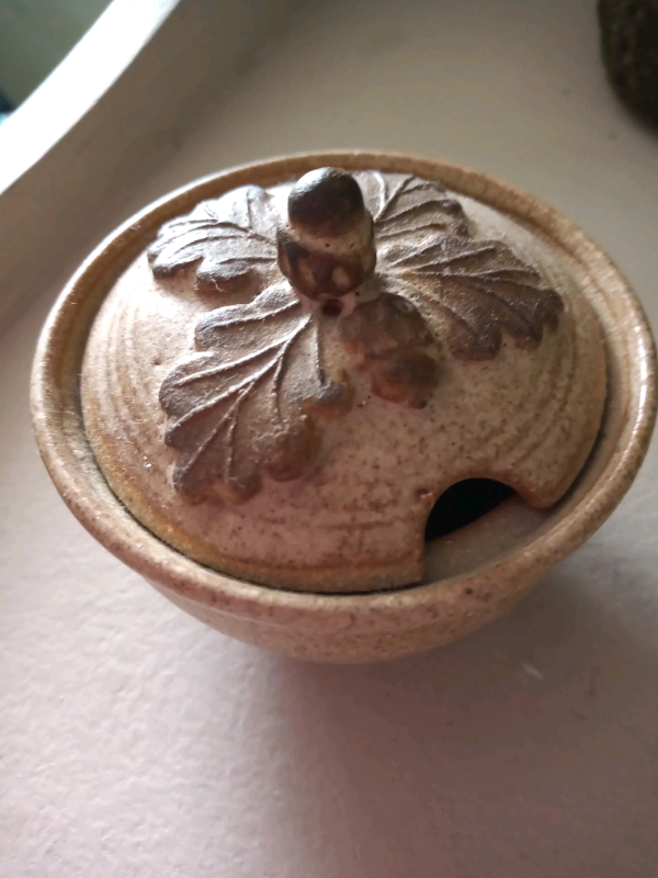 Studio Pottery Acorn Pot