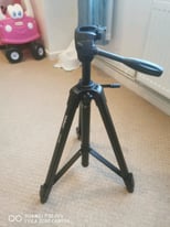 image for Tripod literally brand new comes with pouch. 