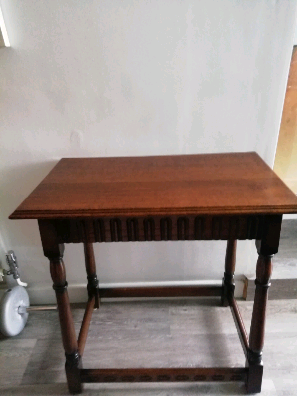 Old Charm Console Table 