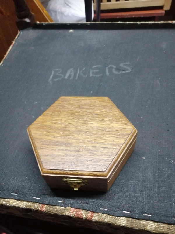 image for Hexaganol Treen box 