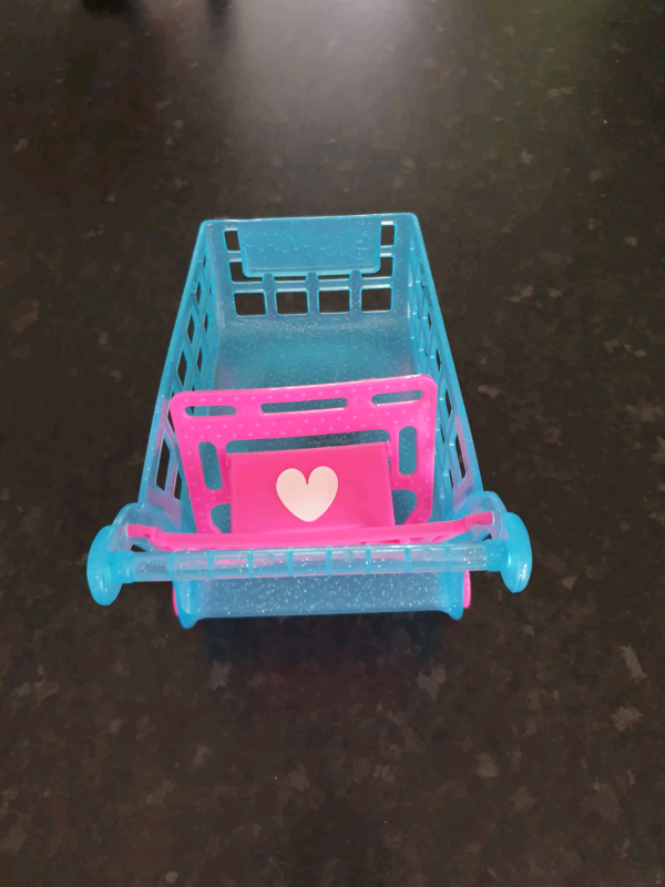 Shopkins shopping trolley