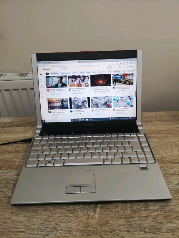 Classic Dell Xps hdmi Laptop on Windows 10.