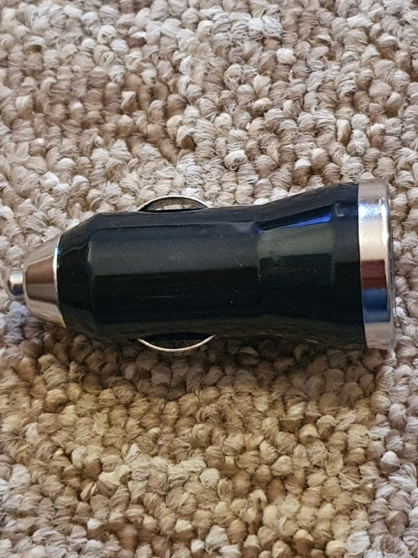 Dual USB charger for using in the Car