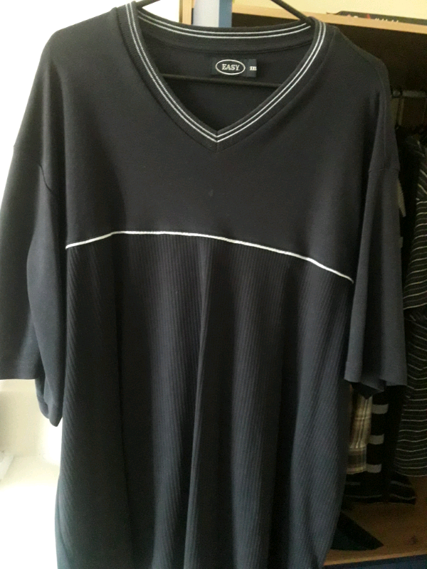 Men's easy polo shirt blue size (2XL) in good condition 
