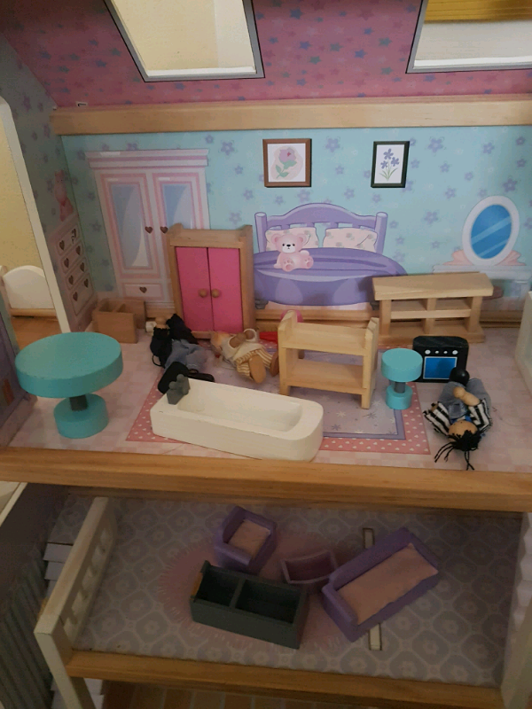 Doll house 