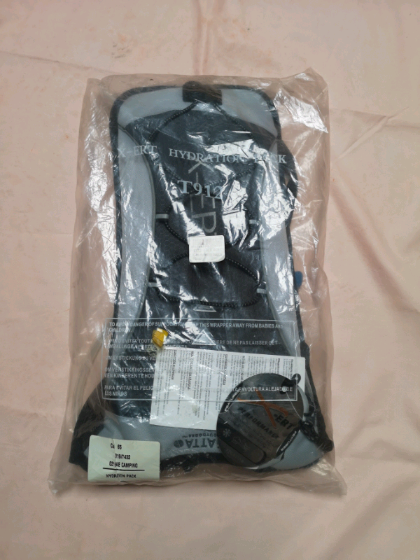 X-ert Hydration Pack (BRAND NEW).