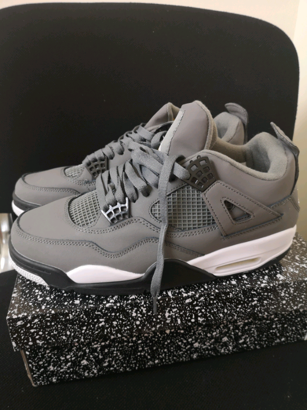 image for BRAND NEW BOXED Men's trainers Size 10. 