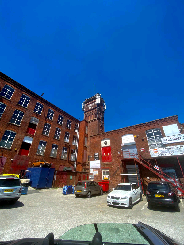 5000sqft Large Studio/Gym eBay/Amazon Office Workshop Storage Unit. 5-min M60