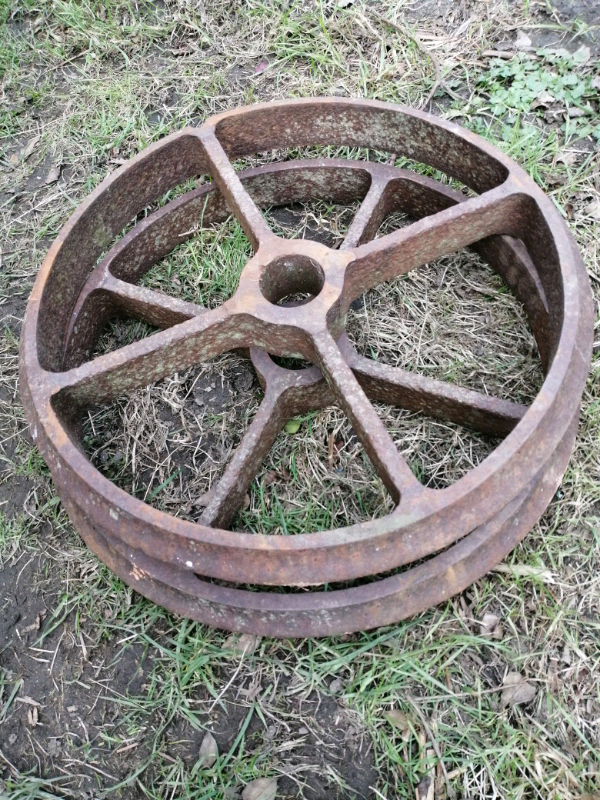 24 inch VINTAGE CAST IRON WHEELS