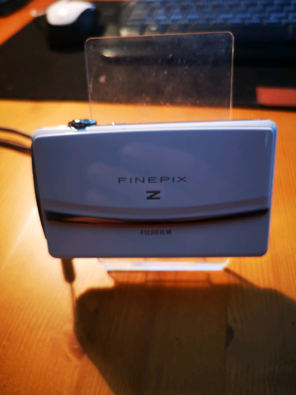 Fujifilm finepix Z90 Compact Camera
