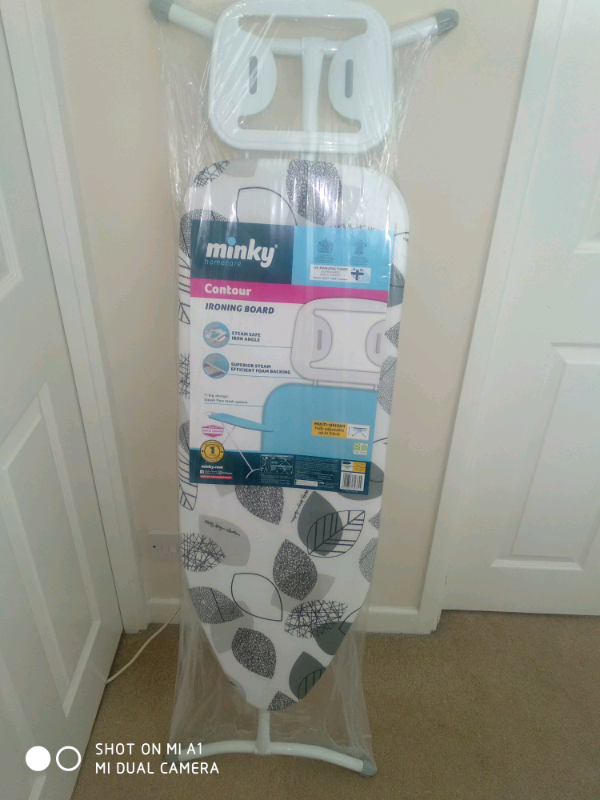 Minky contour ironing board bnib
