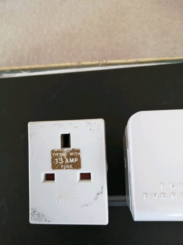 2 x 13amp 3 way plug adapters 