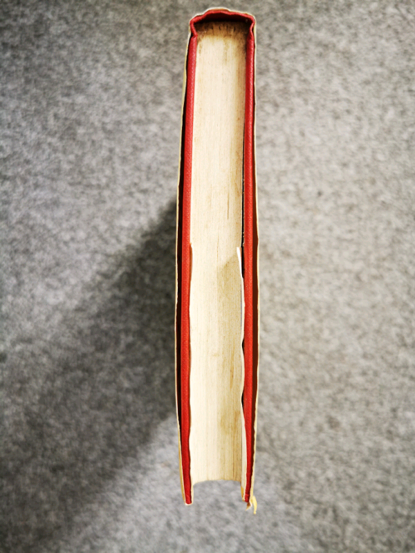 Roald Dahl - Matilda - First edition - Hard back. Very good condition.