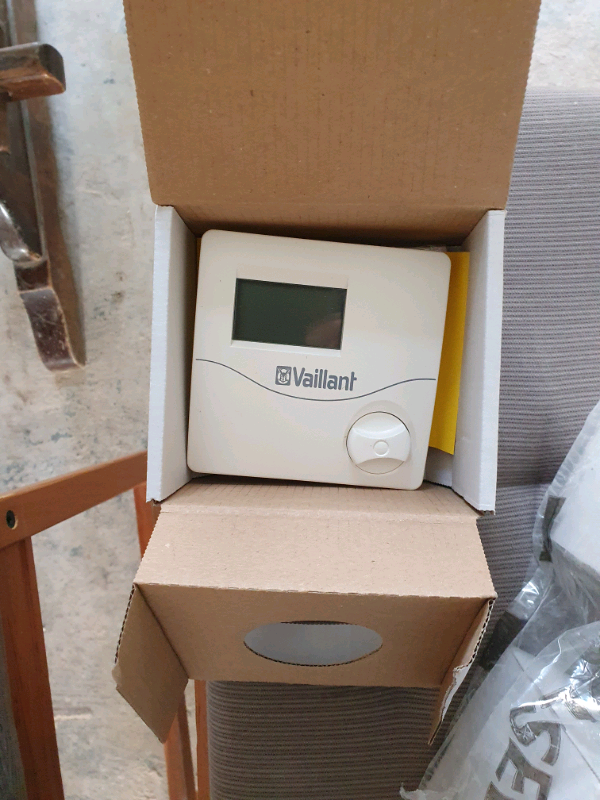 image for Room Thermostat Vaillant VR50