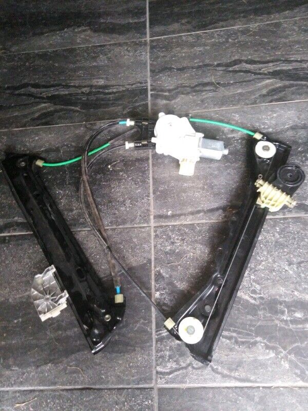 BMW FRONT 3 OR 4 SERIES RIGHT WINDOW M4 REGULAT0R F82 F83 MOTOR LIFTER CABRIO F32 F33