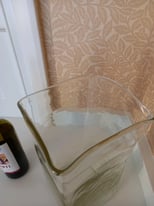 Glass Vase/square £8