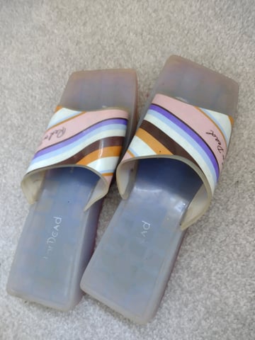 Sturdy flip flops online