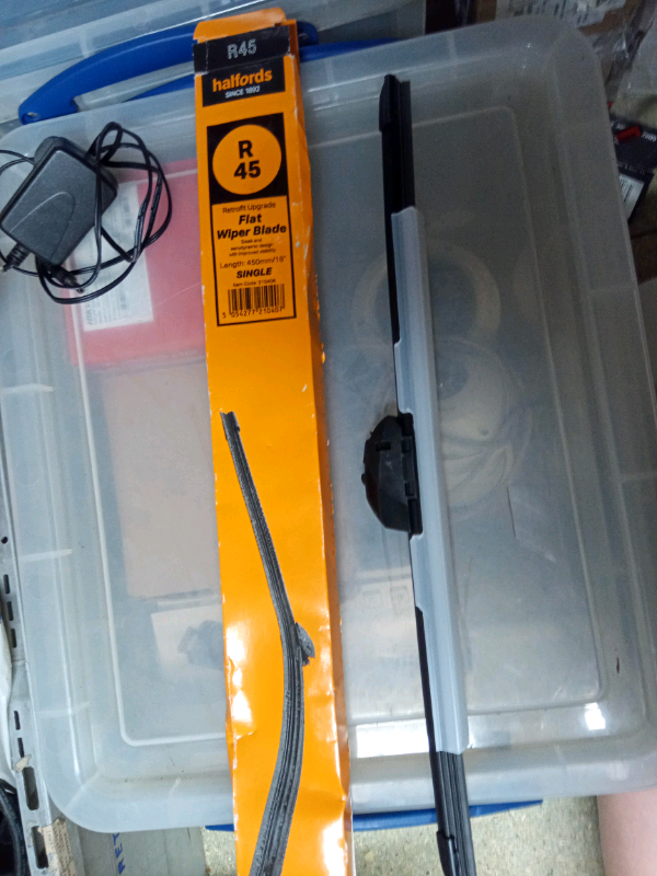 image for Windscreen wiper blade - R45