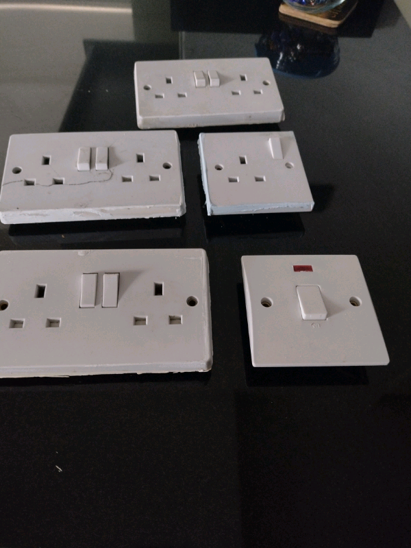 image for  Double Sockets white new bundle