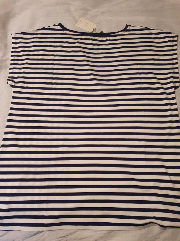 Top Oasis-Medium&Large (New not used)£8each
