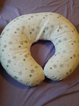 Breastfeeding pillow and cover 