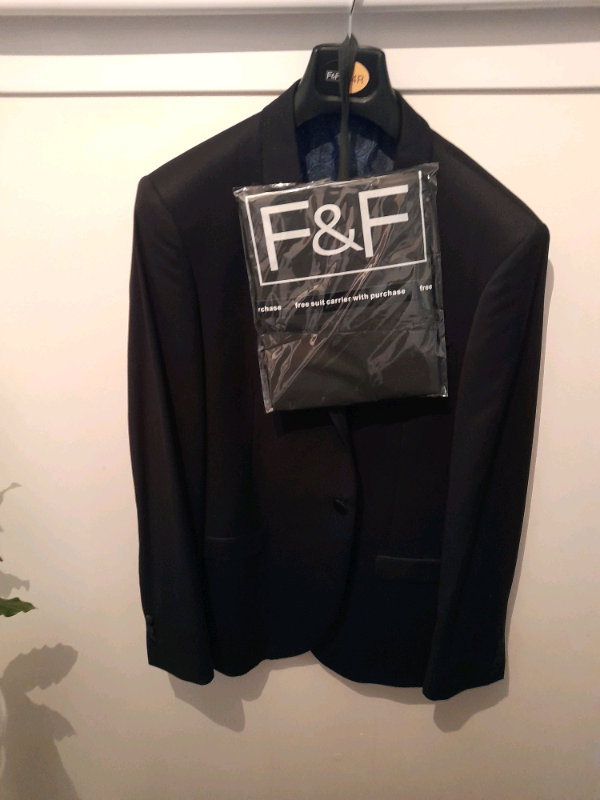 New_ Gents Black dinner jacket  44regular slim fit + jacket cover