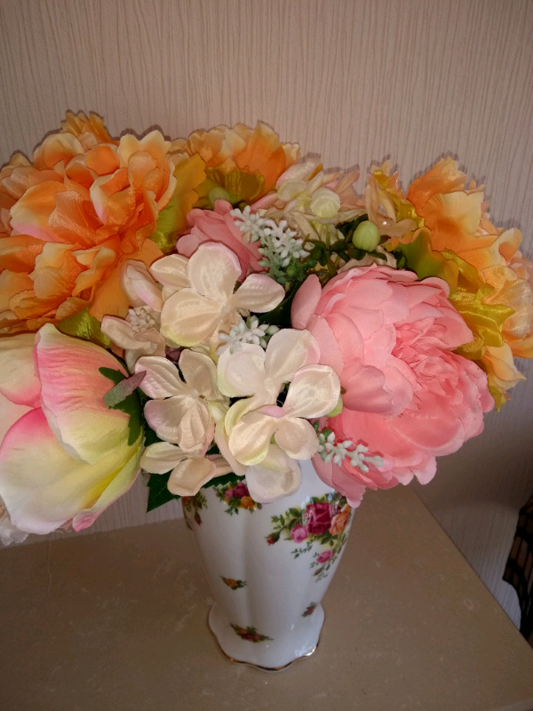 image for Silk Artificial Flowers