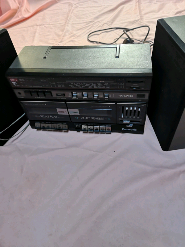 Retro Panasonic twin Cassette tape/Radio. Full working order. 