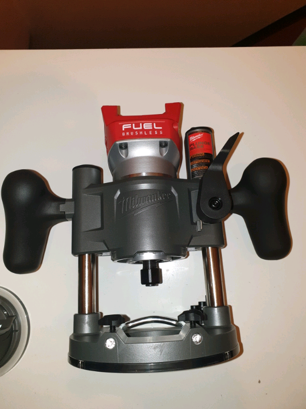 Milwaukee 2723-20 FUEL 18-Volt Li-Ion Brushless Cordless Compact Route