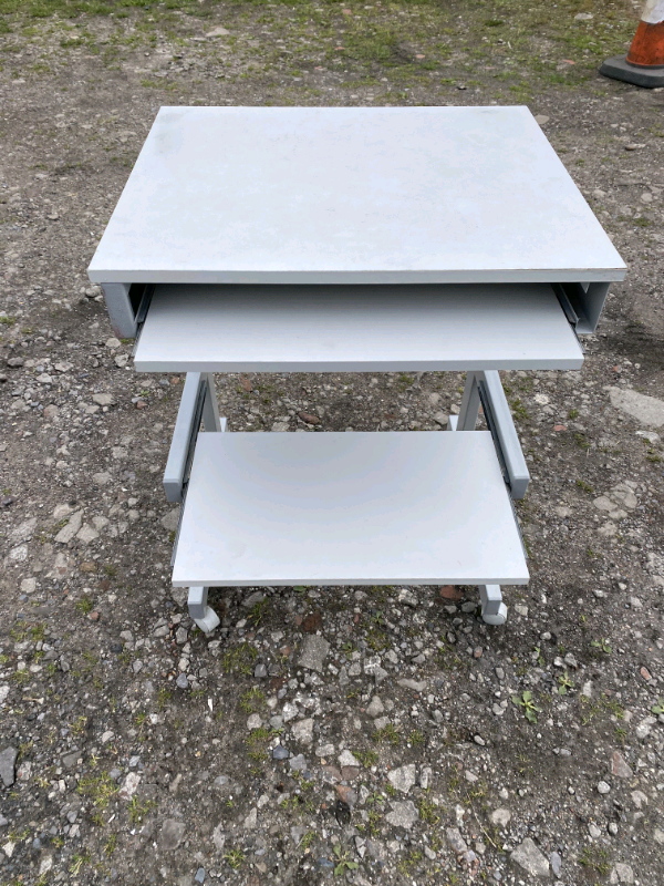 image for desk for sale 