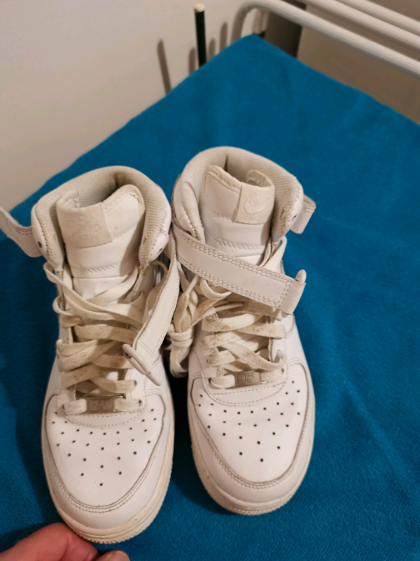 Nike trainers size 5 UK. Good condition. 