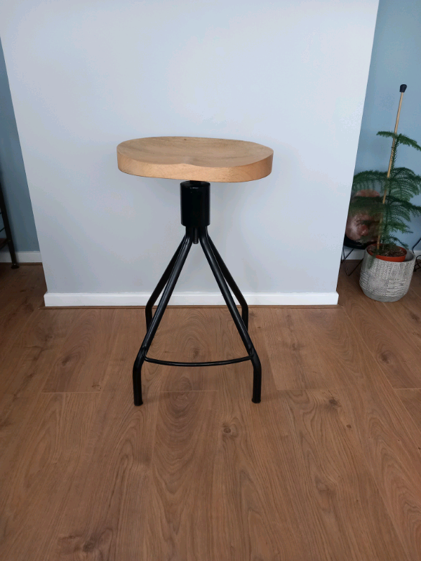 Breakfast stool 