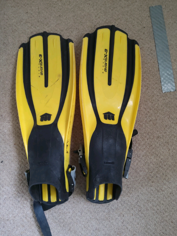 Diving fins