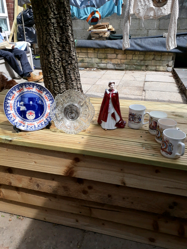 Lovely collection of royle family porcelain
